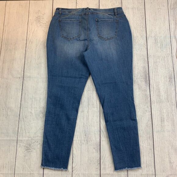 Est. 1946 Denim Jeans sz 16W Skinny Medium Wash Frayed Hem Inseam 30" - Picture 6 of 12